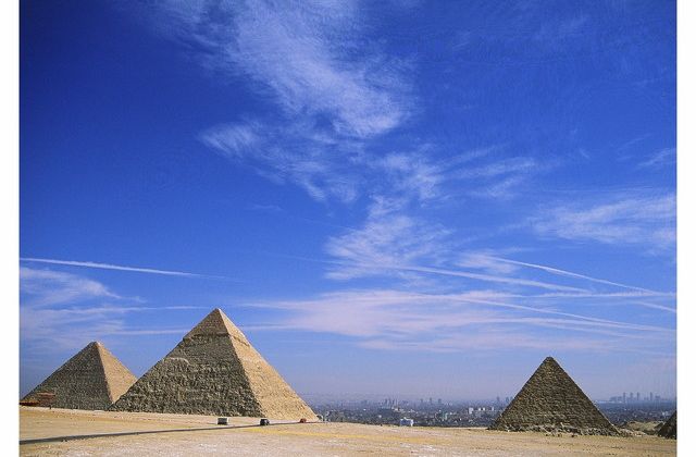 ギザの3大ピラミッド/イメージ