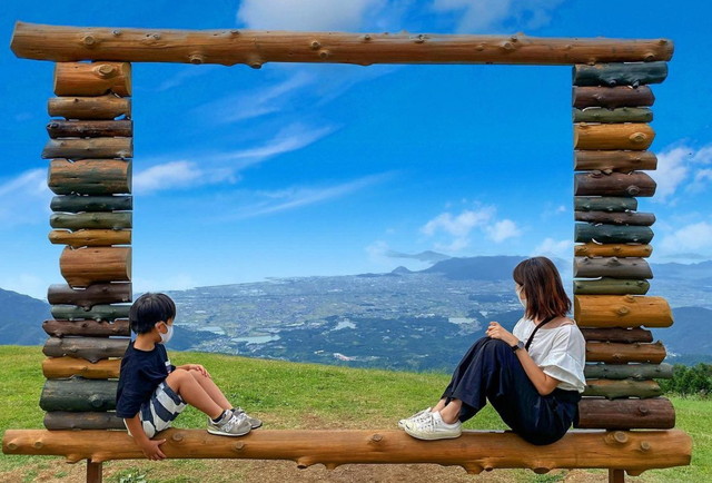 日帰りﾌﾟﾗﾝ 香川県発 雲辺寺山頂 天空のフレーム レオマの森ﾊﾞｲｷﾝｸﾞ 日帰り