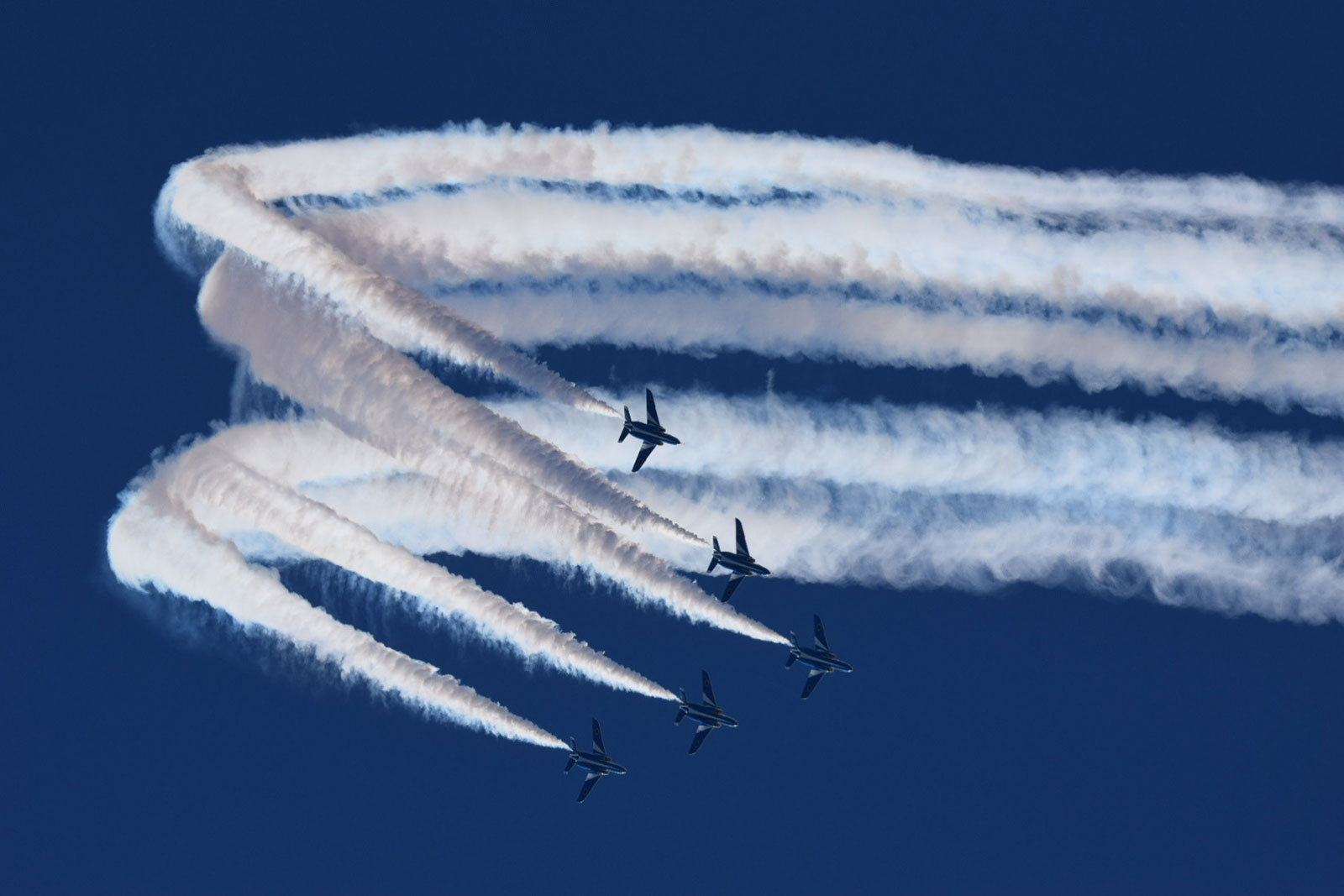 T-4 ブルーインパルス ワイド・トゥー・デルタ・ロール