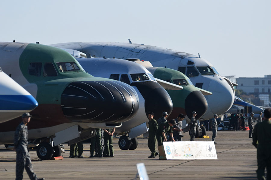 C-1の3兄弟にとって最後の列線（EC-1、C-1試作初号機001,C-1先行量産機002）