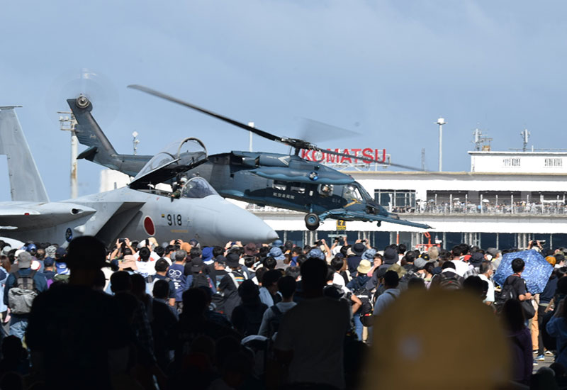 航空祭開始直後に小松救難隊の出動が発令